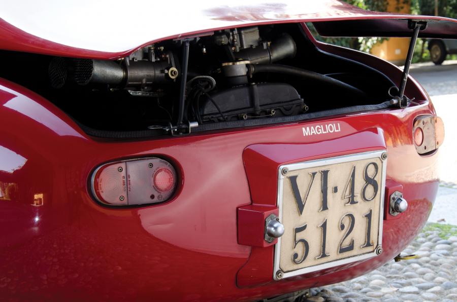 Детали экстерьера Fiat Abarth 1000 GT Bialbero 1961 года  (фото 32 из 36)